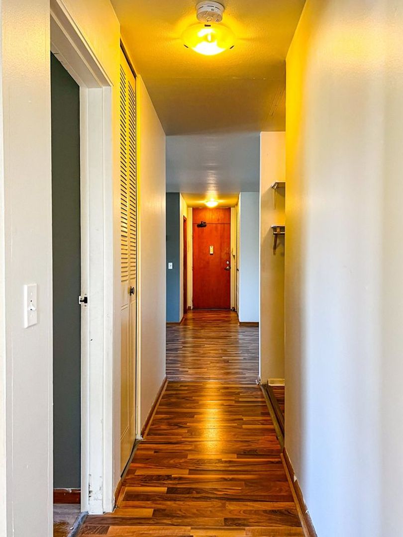 St. Louis Park Apartment: 3055-3063 Virginia Ave S