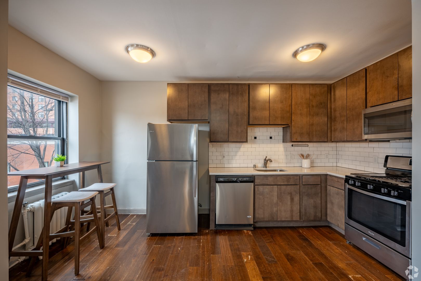 Minneapolis Apartment: 1205 Hawthorne Ave