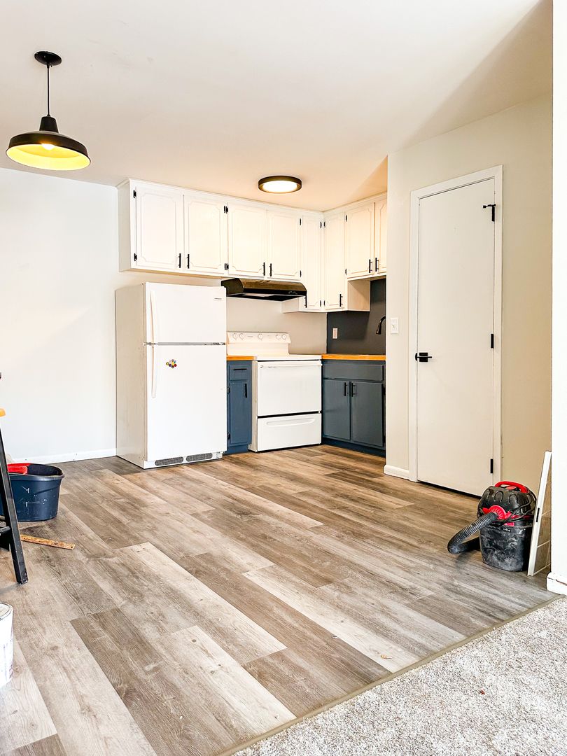 Minneapolis Apartment: 3710 Minnehaha Ave