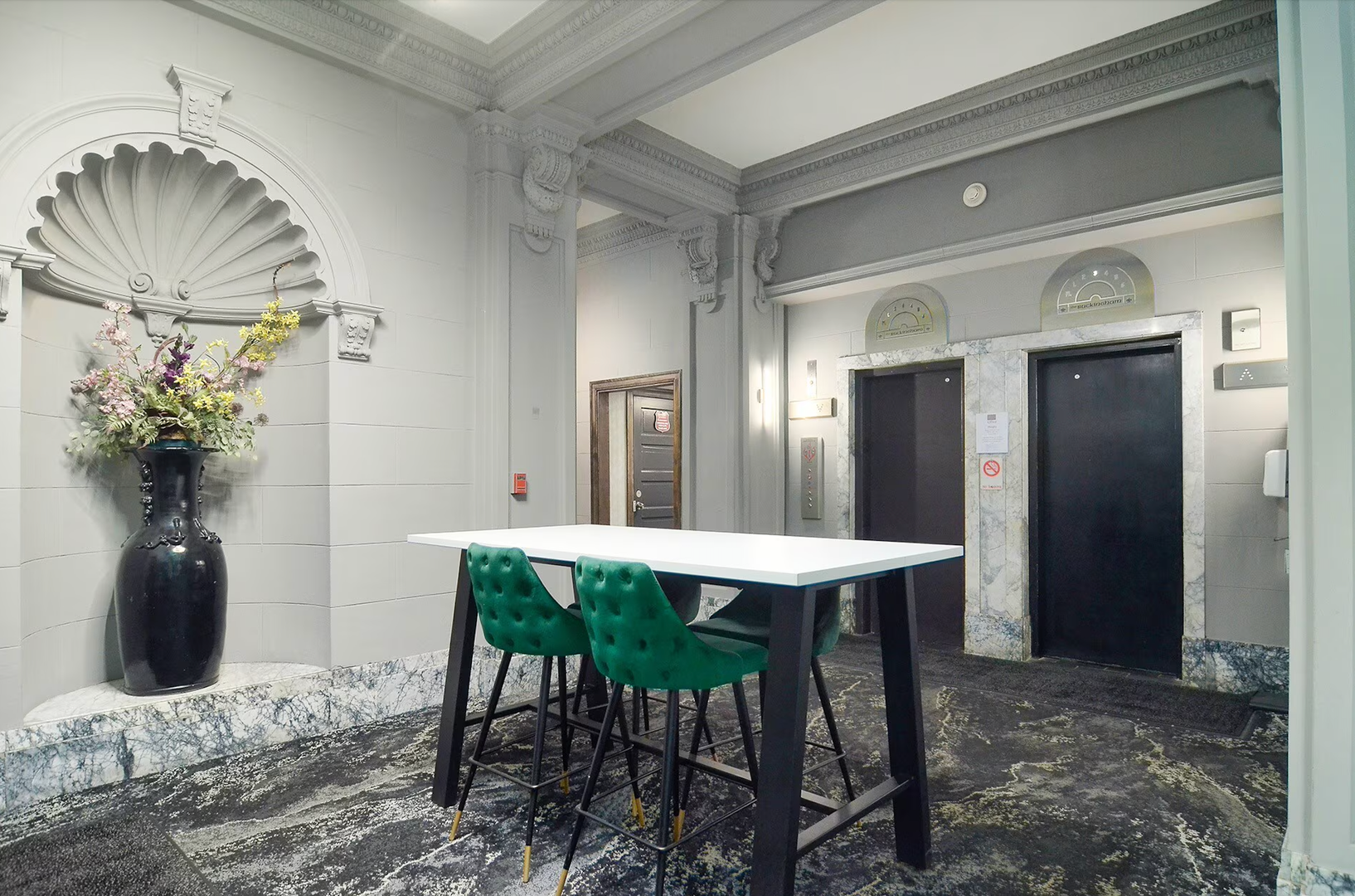 Minneapolis Apartment: 1501 S, La Salle Ave