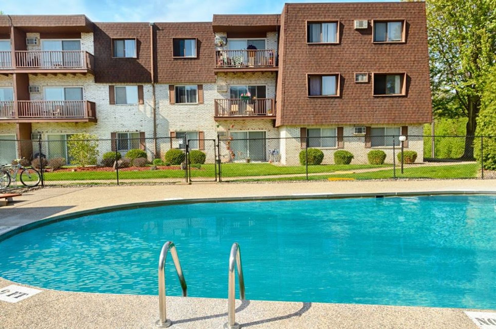 Mound Apartment: 5616 Grandview Blvd.