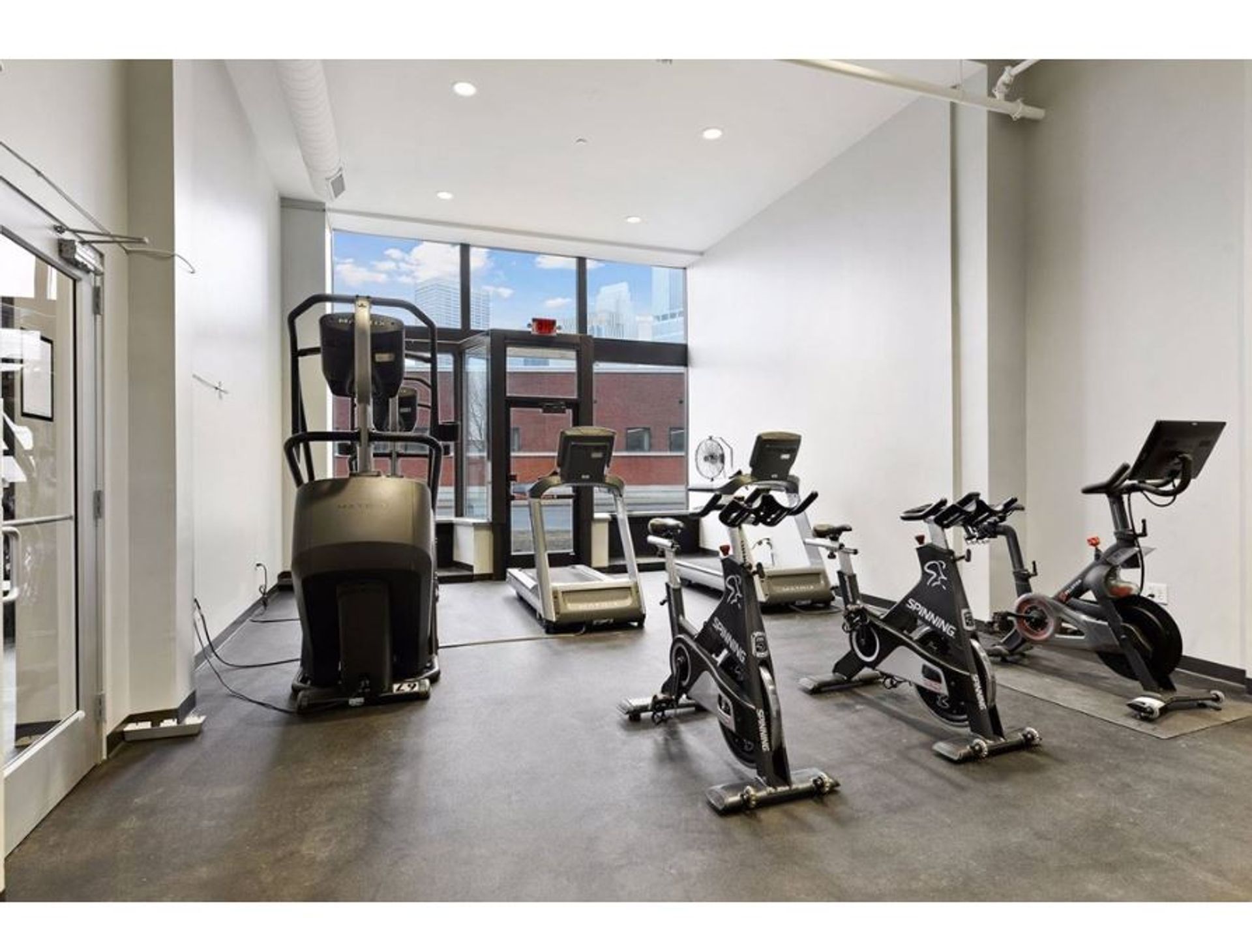 Minneapolis Apartment: 1205 Hawthorne Ave