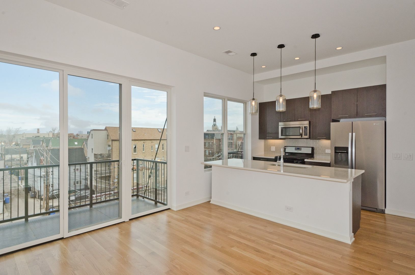 Chicago Apartment: 1510 W. Division Street