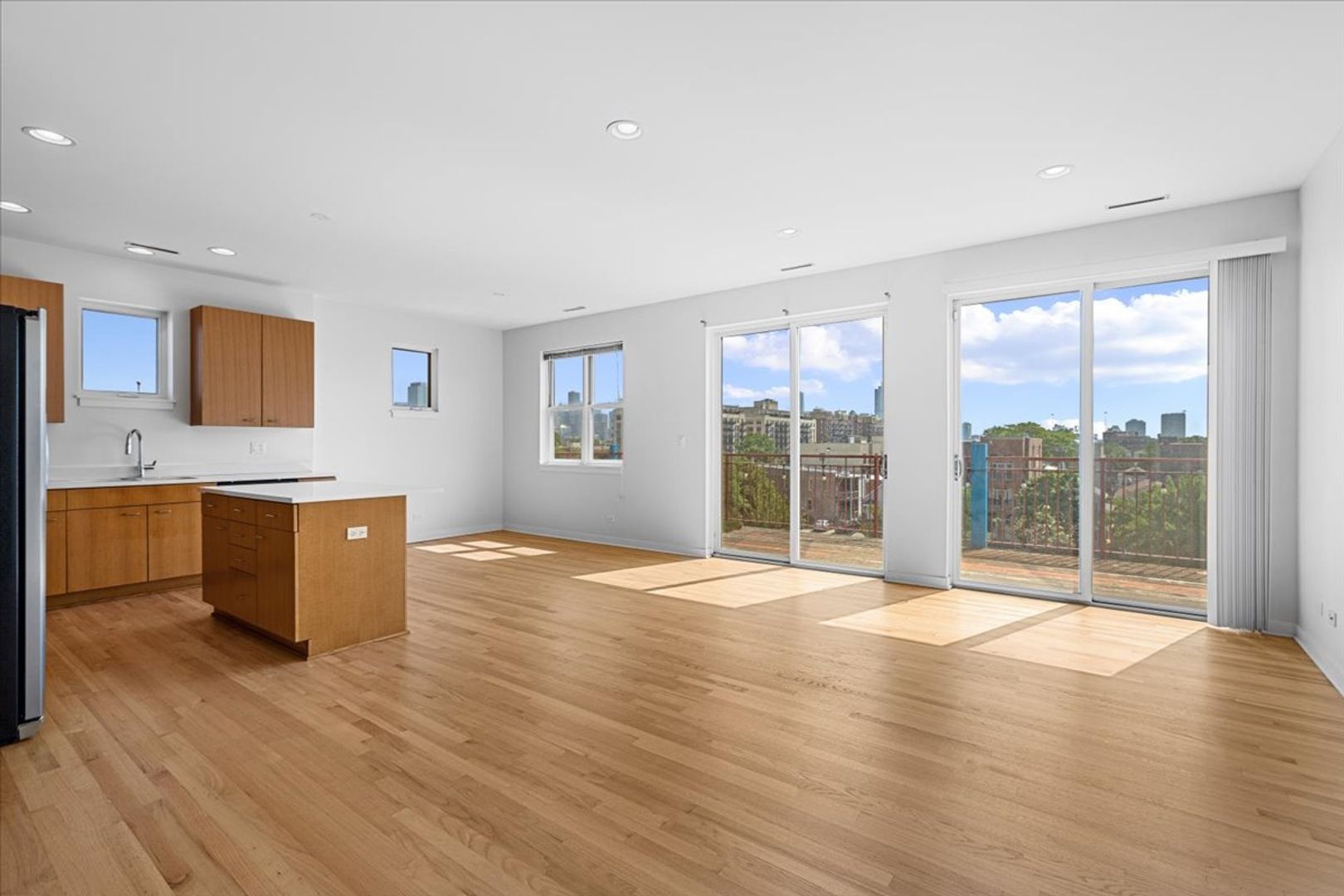 Chicago Apartment: 1621 S. Carpenter Street