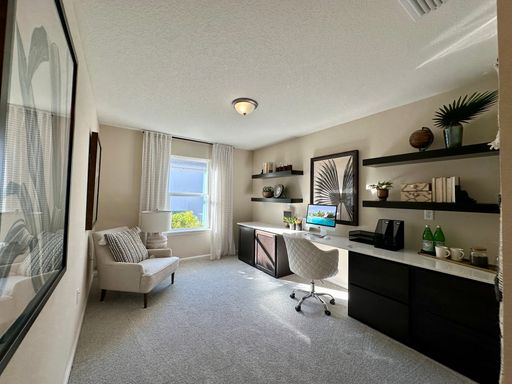 3 Bedroom PLUS Office Located in Northeast Jacksonville – photo 1