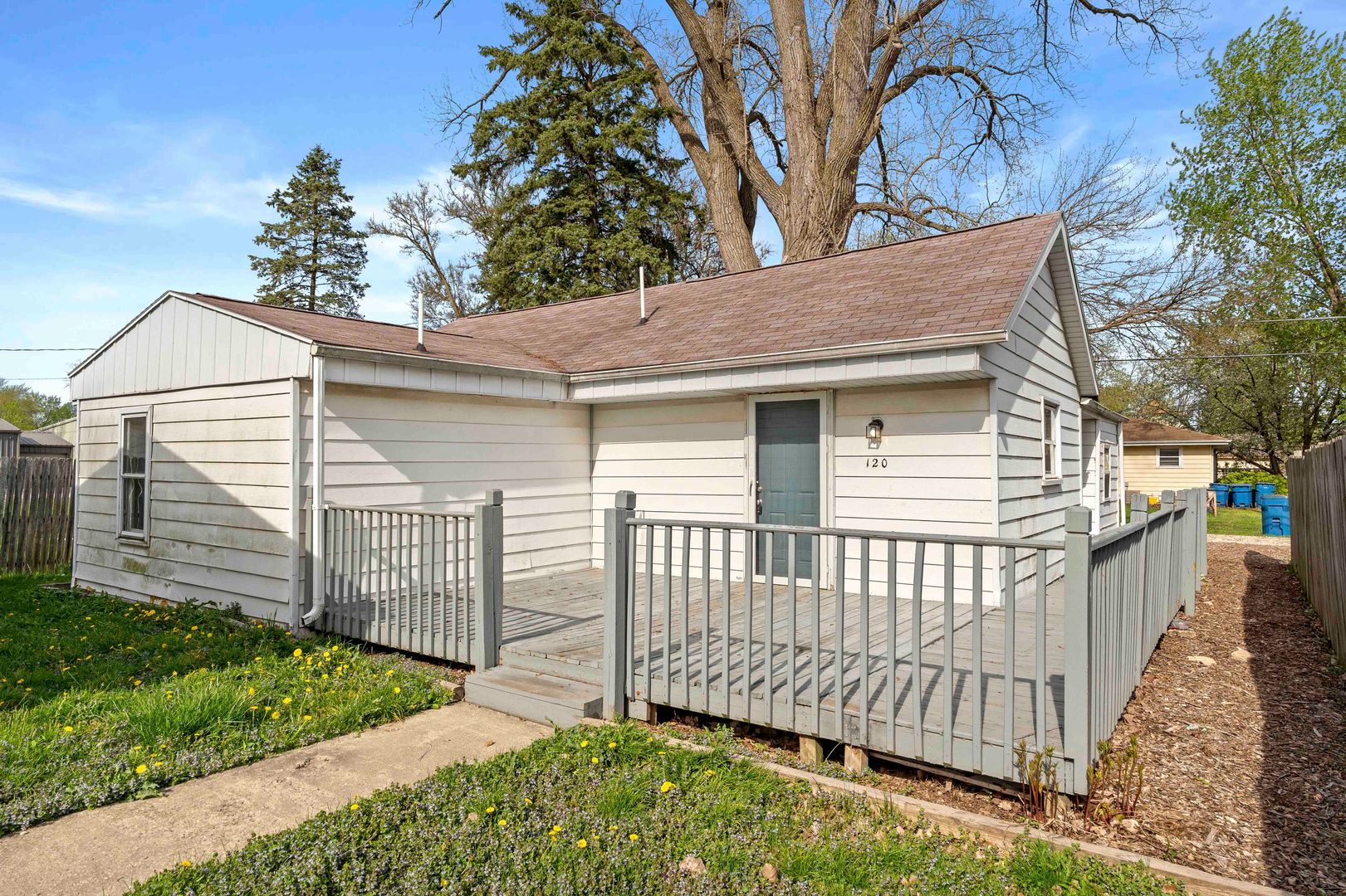 Chesterton House: 120 N 18th