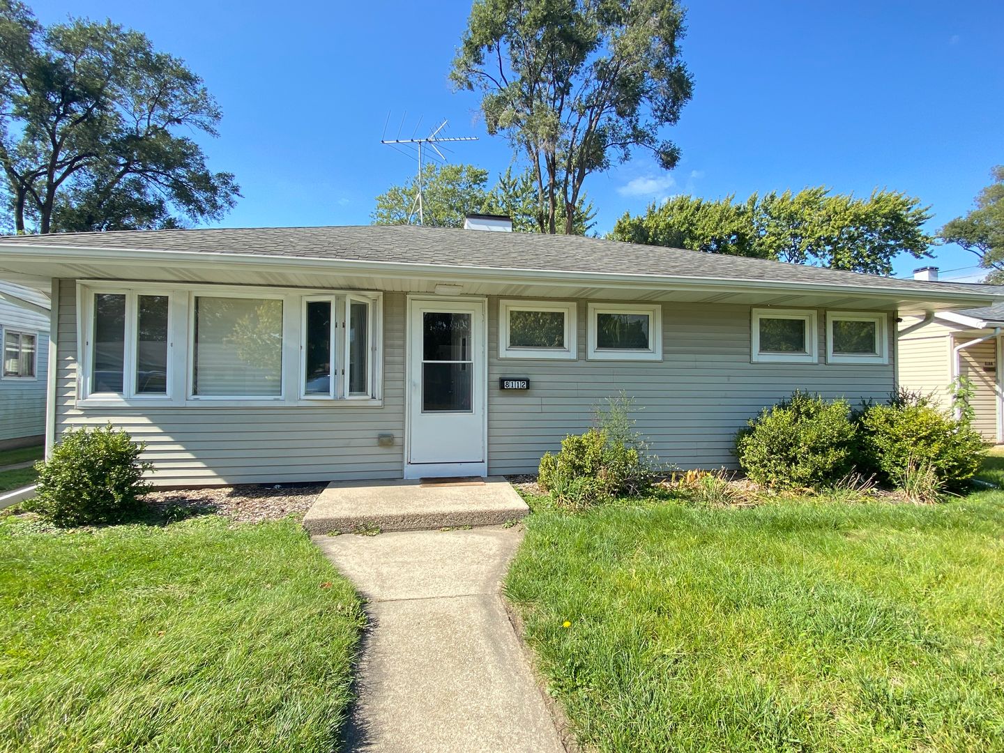 Highland House: 8112 Sycamore Ave