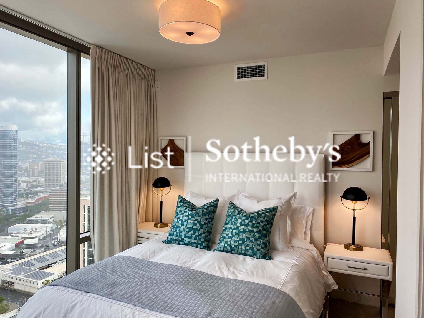 Honolulu Condo: 1001 Queen St #2915