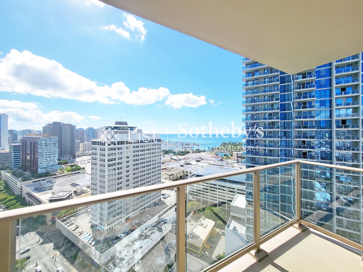 Honolulu Condo: 1388 Kapiolani Blvd #2901