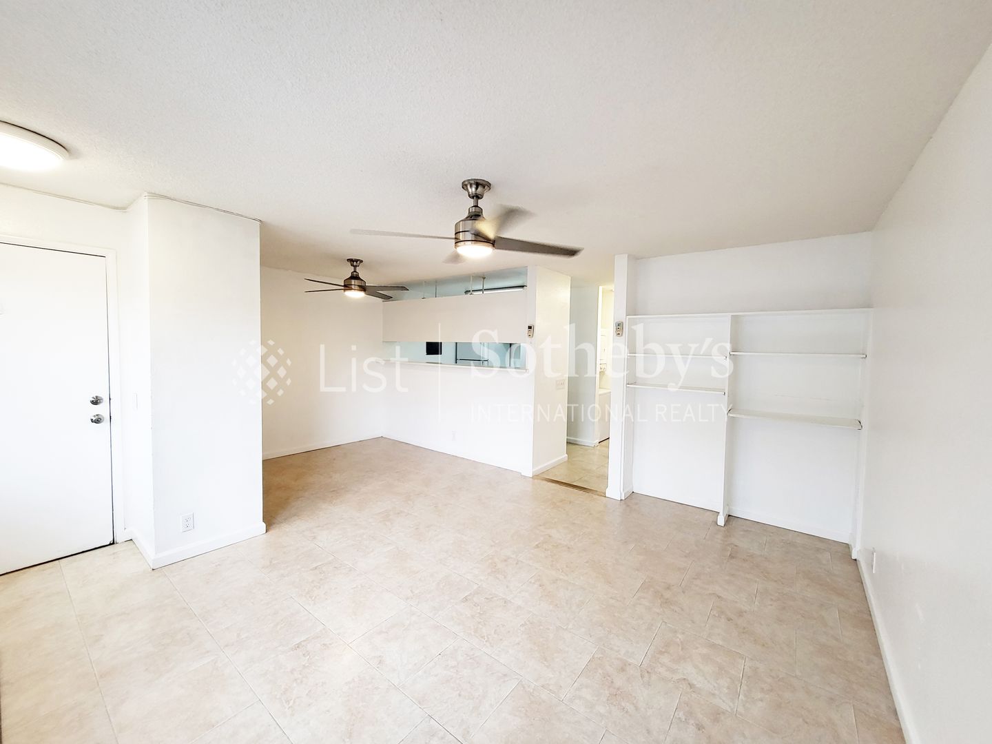 Kaneohe Condo: 46-269 Kahuhipa Street