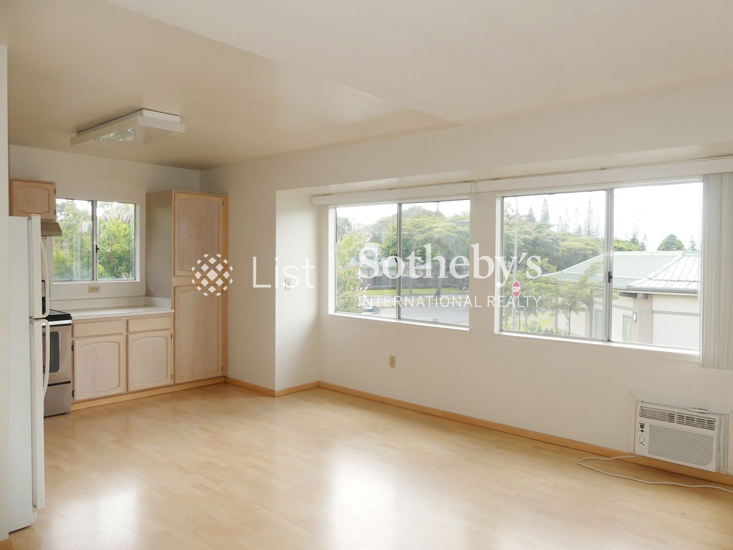 Mililani Condo: 95-1015 Ainamakua Dr. #78