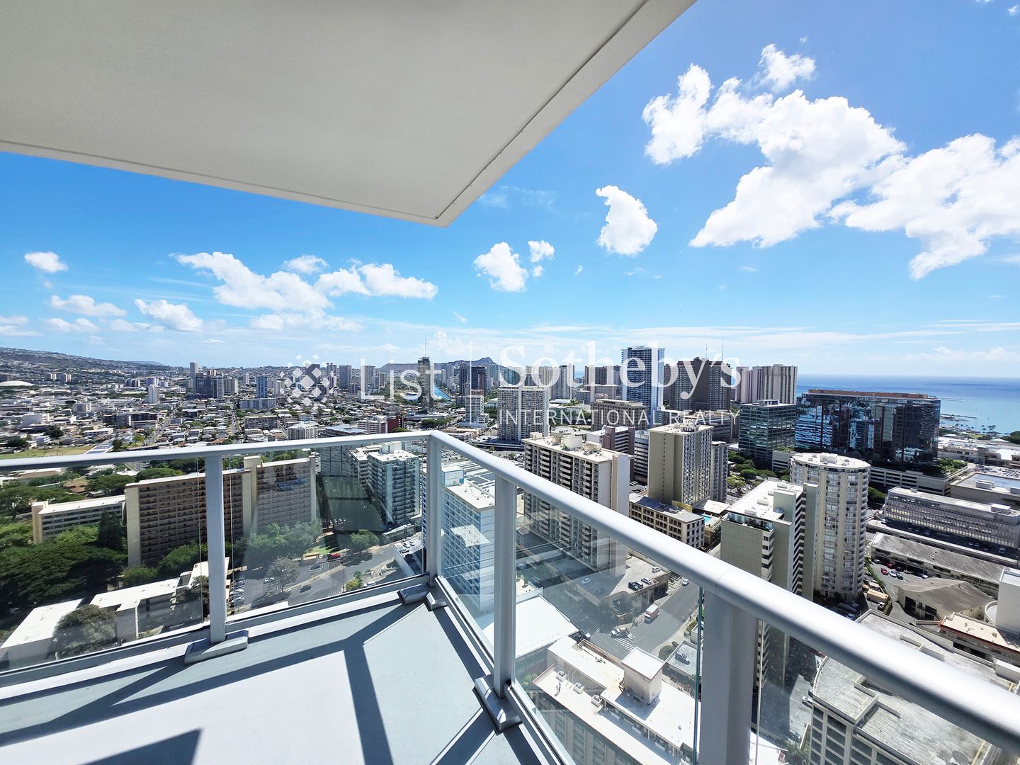 Honolulu Condo: 1500 Rycroft St #3519R