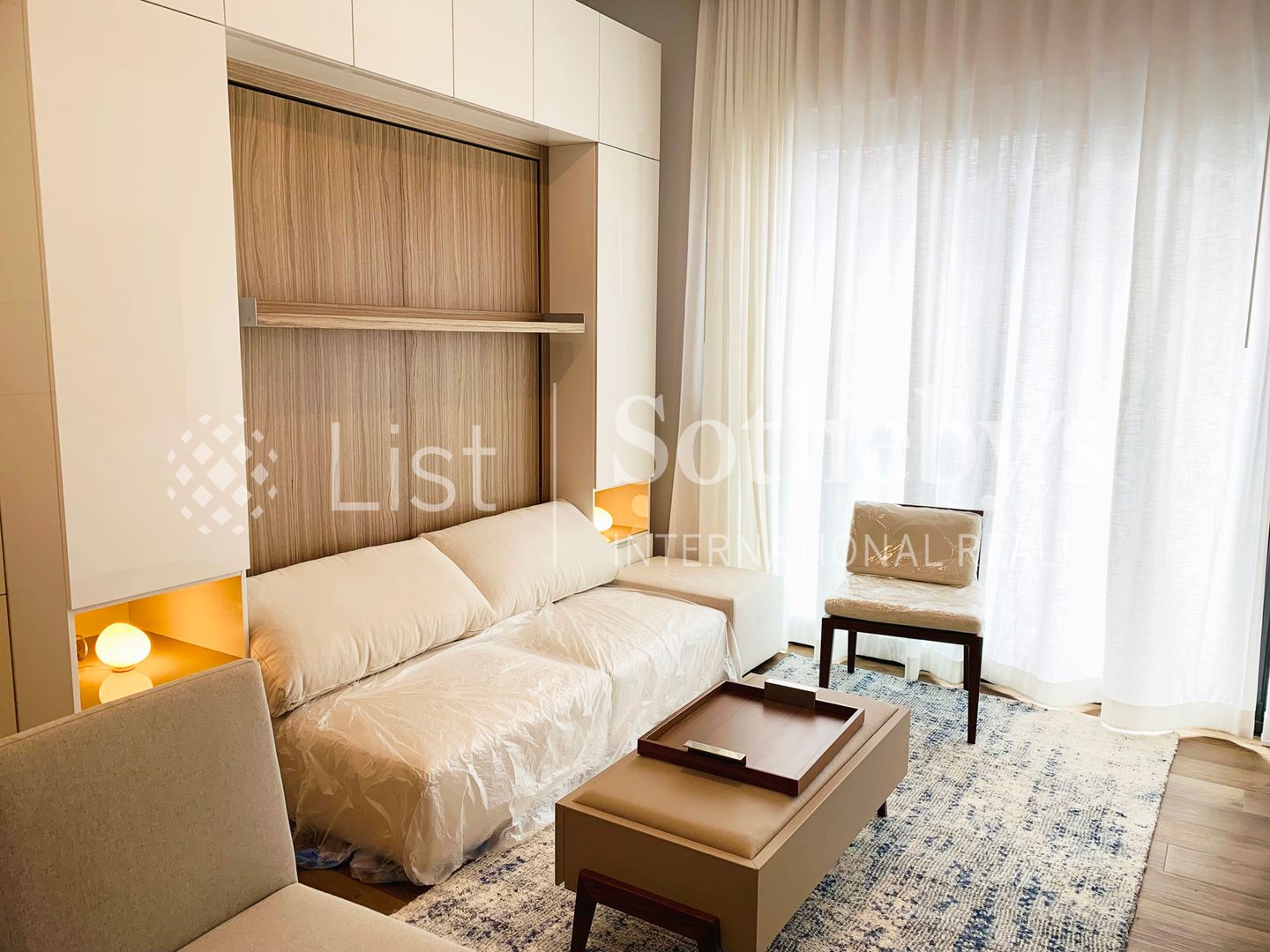 Honolulu Condo: 987 Queesn St #725