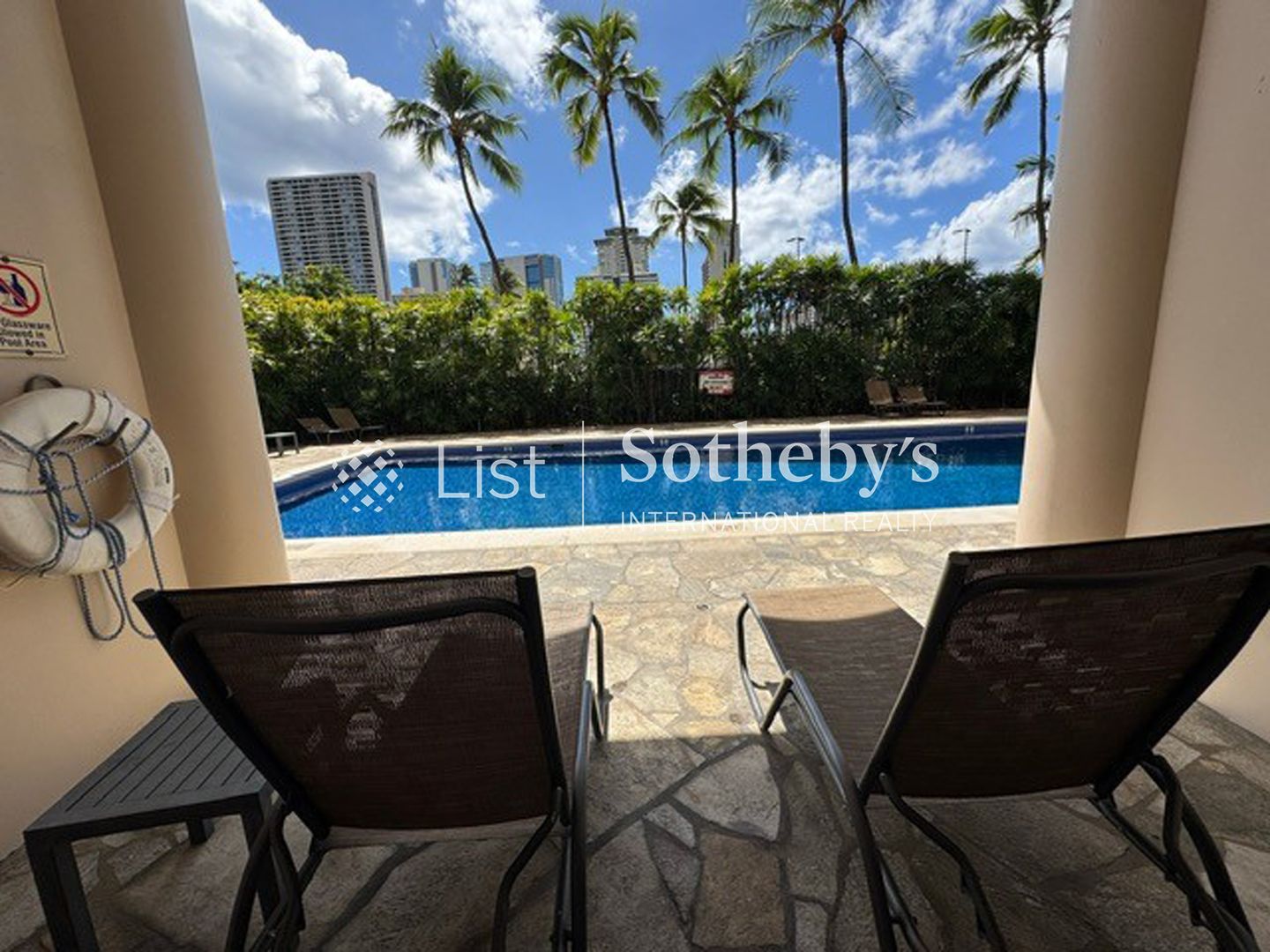 Honolulu Condo: 500 University Ave #736