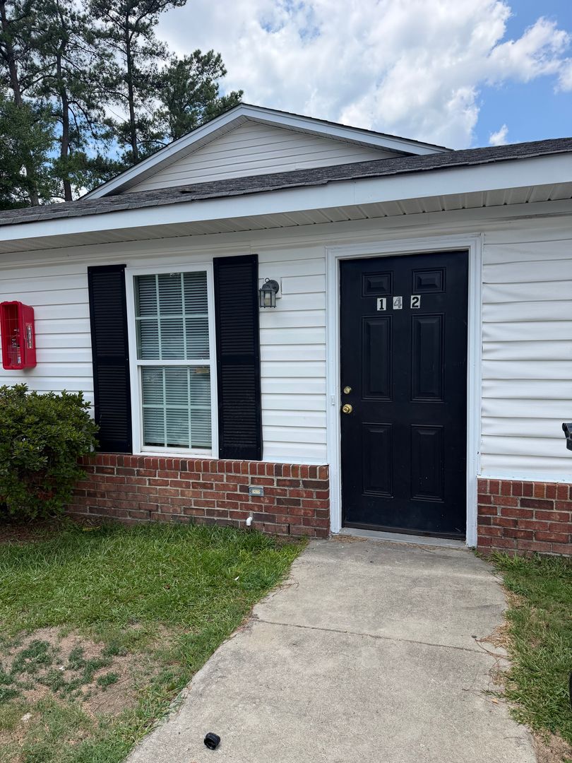 ORANGEBURG Apartment: 142 KEYPORT CT.