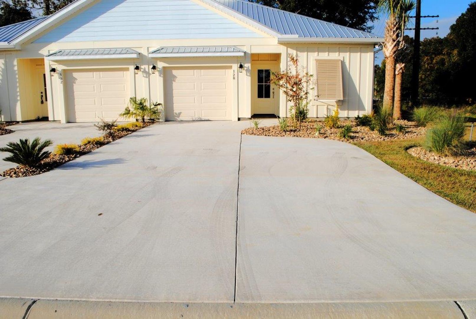 Murrells Inlet House: 128 Hallandale Lane