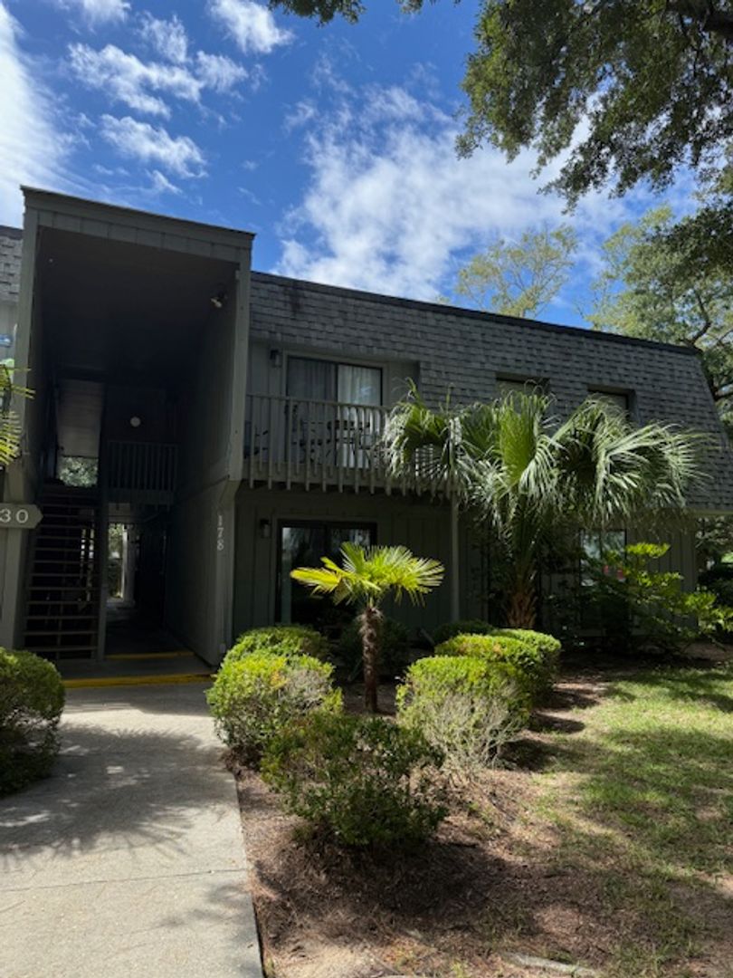Pawleys Island House: 178 Salt Marsh Circle 30H