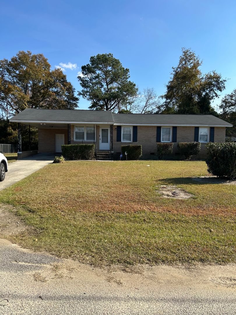 ORANGEBURG House: 1892 S BRIARCLIFF RD