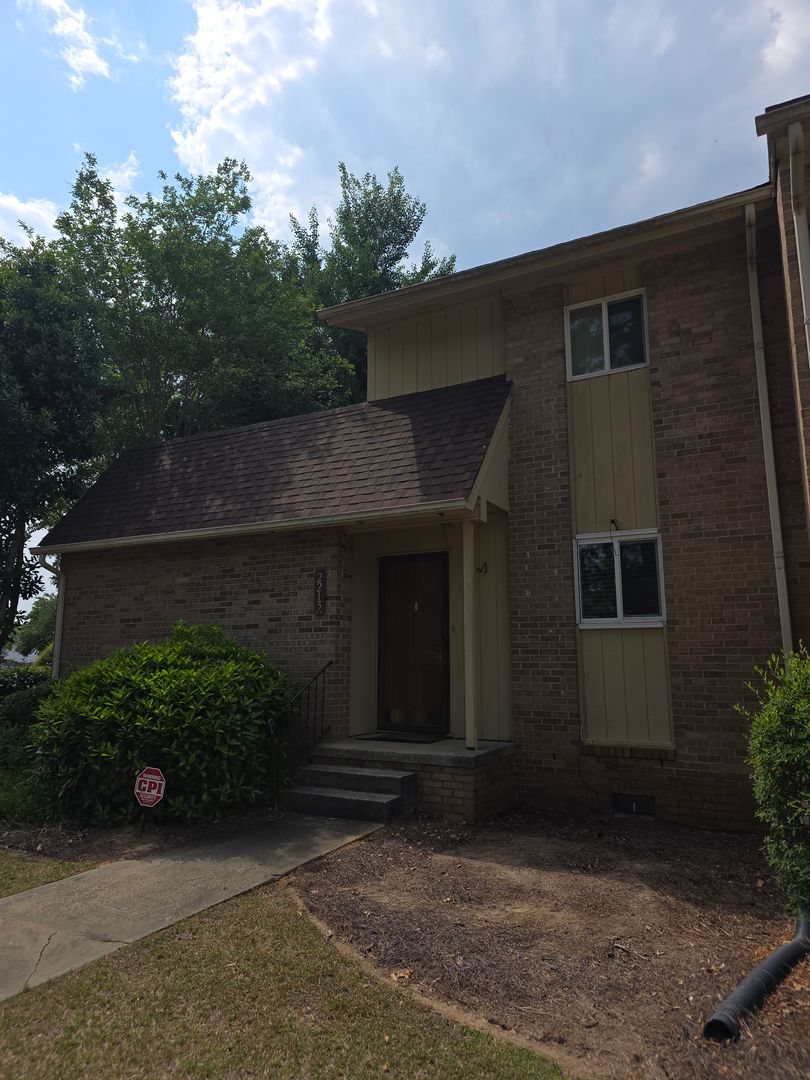 ORANGEBURG House: 2215 HILLCREST AVE #5F