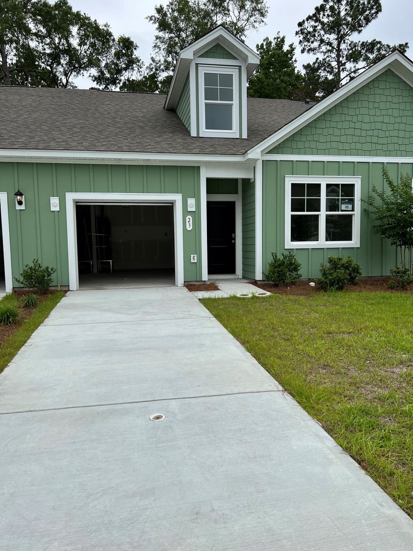 Pawleys Island Townhome: 23 Vineyard Place
