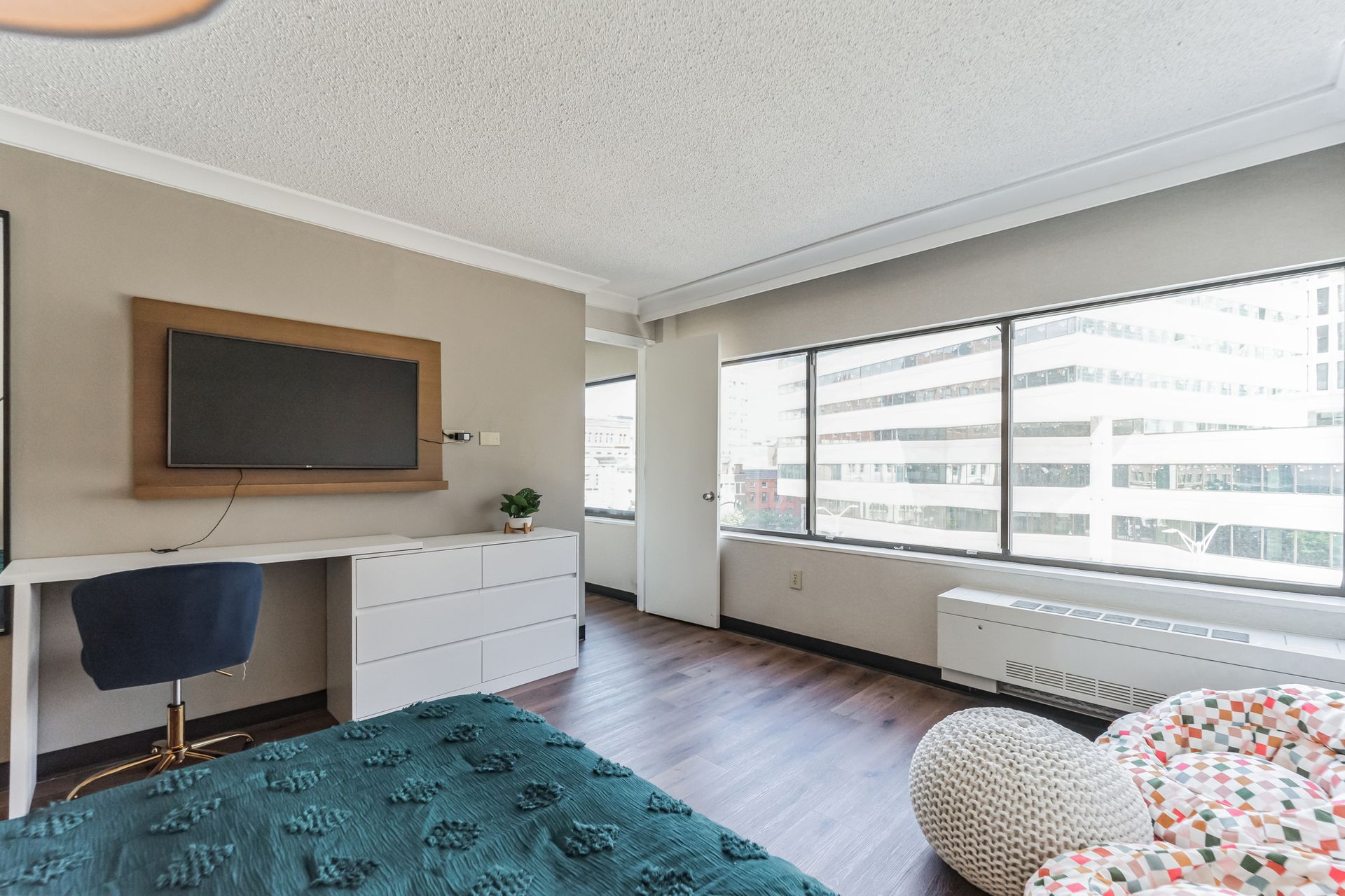 Baltimore Apartment: 101 W Fayette St