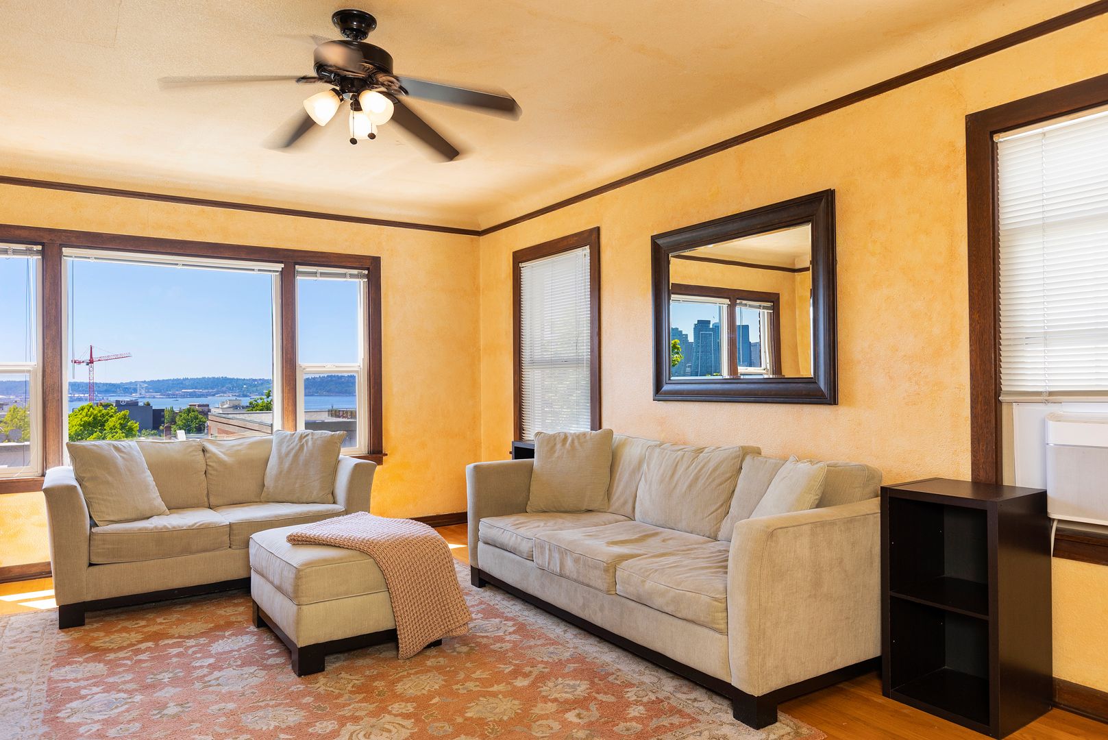 Seattle Apartment: 16 Valley Street