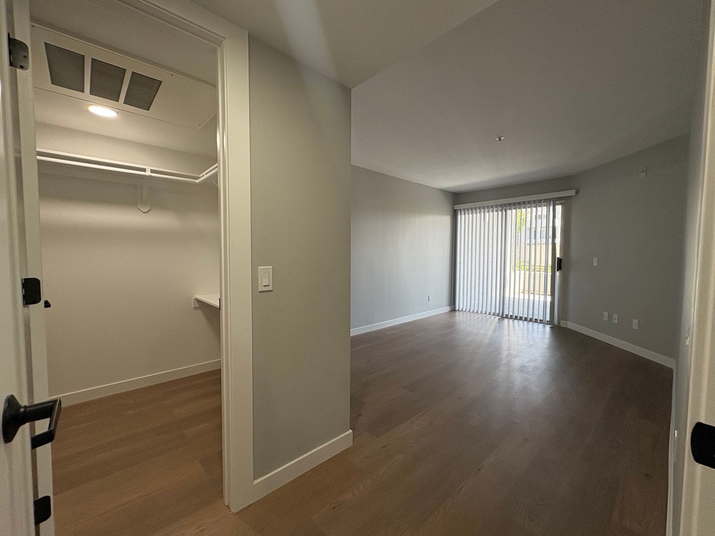 Costa Mesa Apartment: 2855 Pinecreek Drive