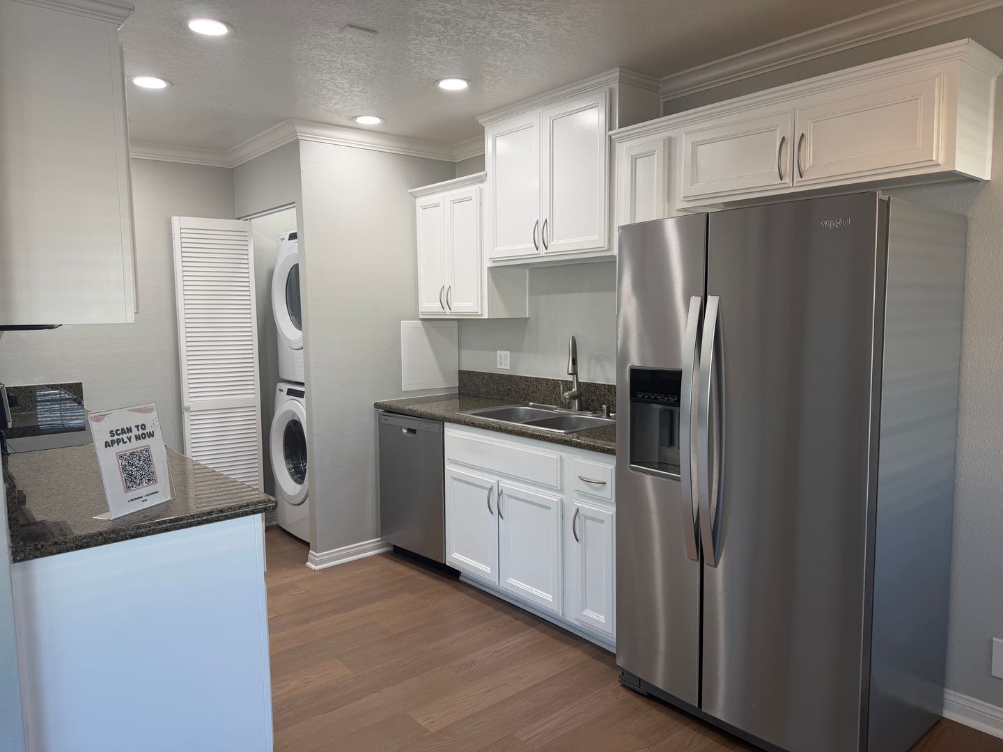 Bellflower Apartment: 14500 McNab Avenue