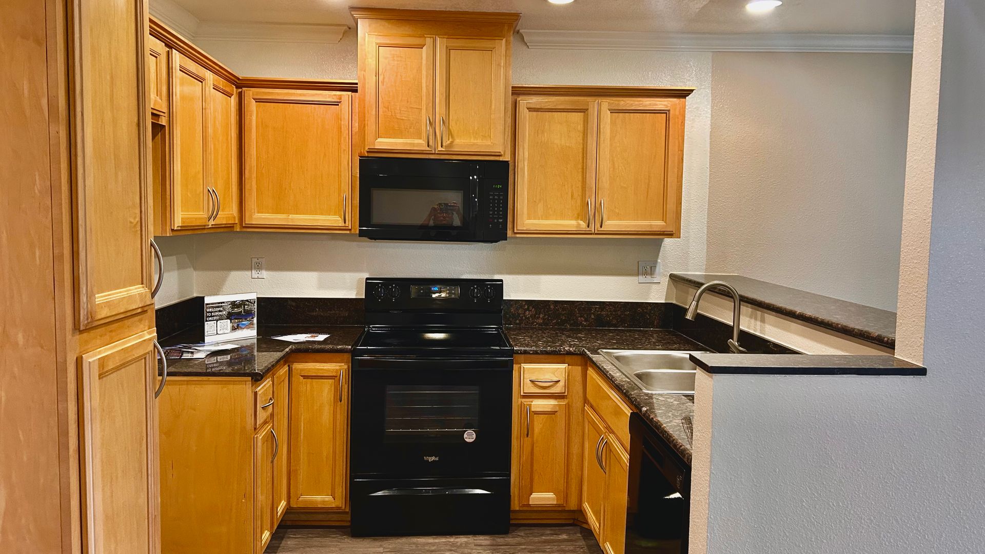 Anaheim Apartment: 2828 W. Ball Road