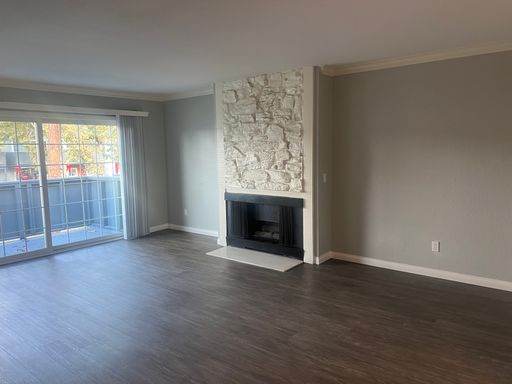 Countrywood | 2 Bedroom 2 Bath | Upstairs | Garage Included – photo 1