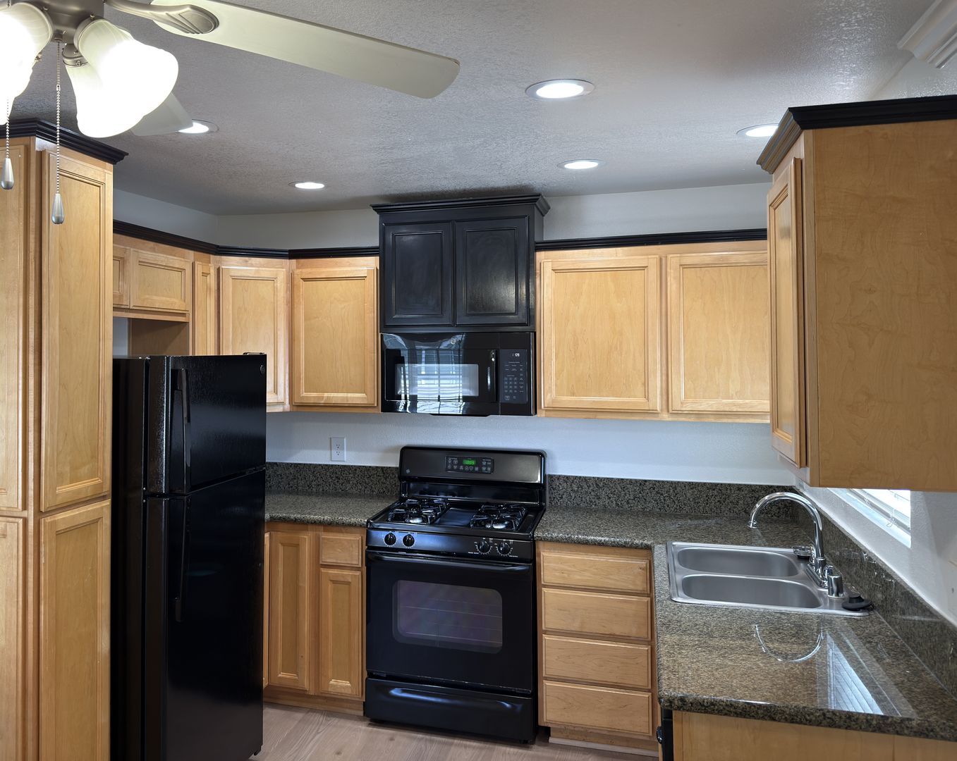 Westminster Apartment: 13751 Edwards Street