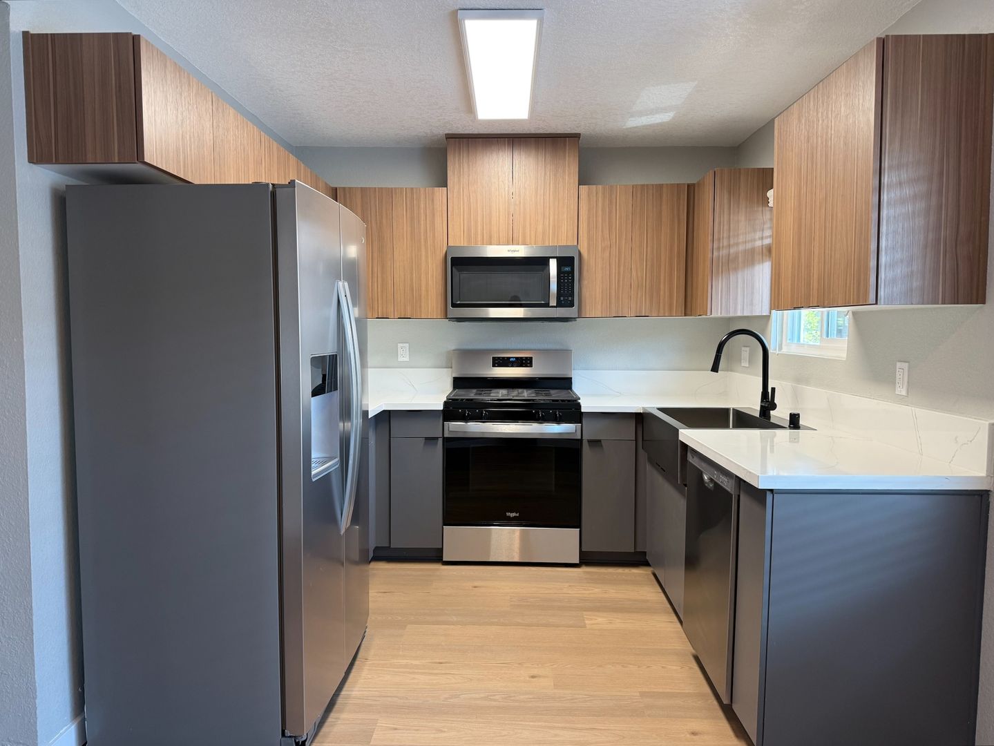 Anaheim Apartment: 120 S. Grand Avenue