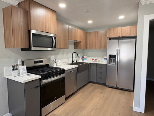 Stonybrook | 2 Bed 1 Bath | Downstairs – photo 1