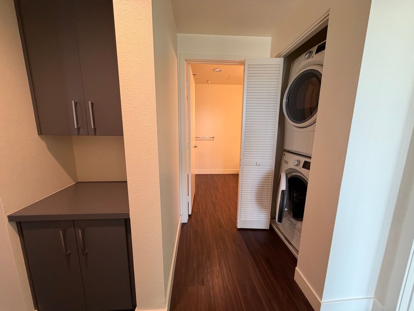 Riverside Apartment: 3050 Mission Inn Avenue