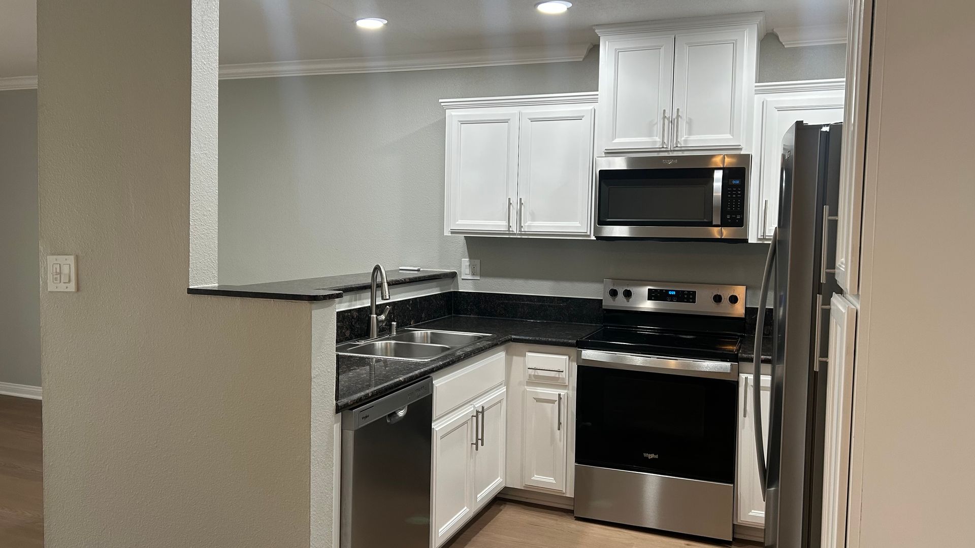 Anaheim Apartment: 2828 W. Ball Road