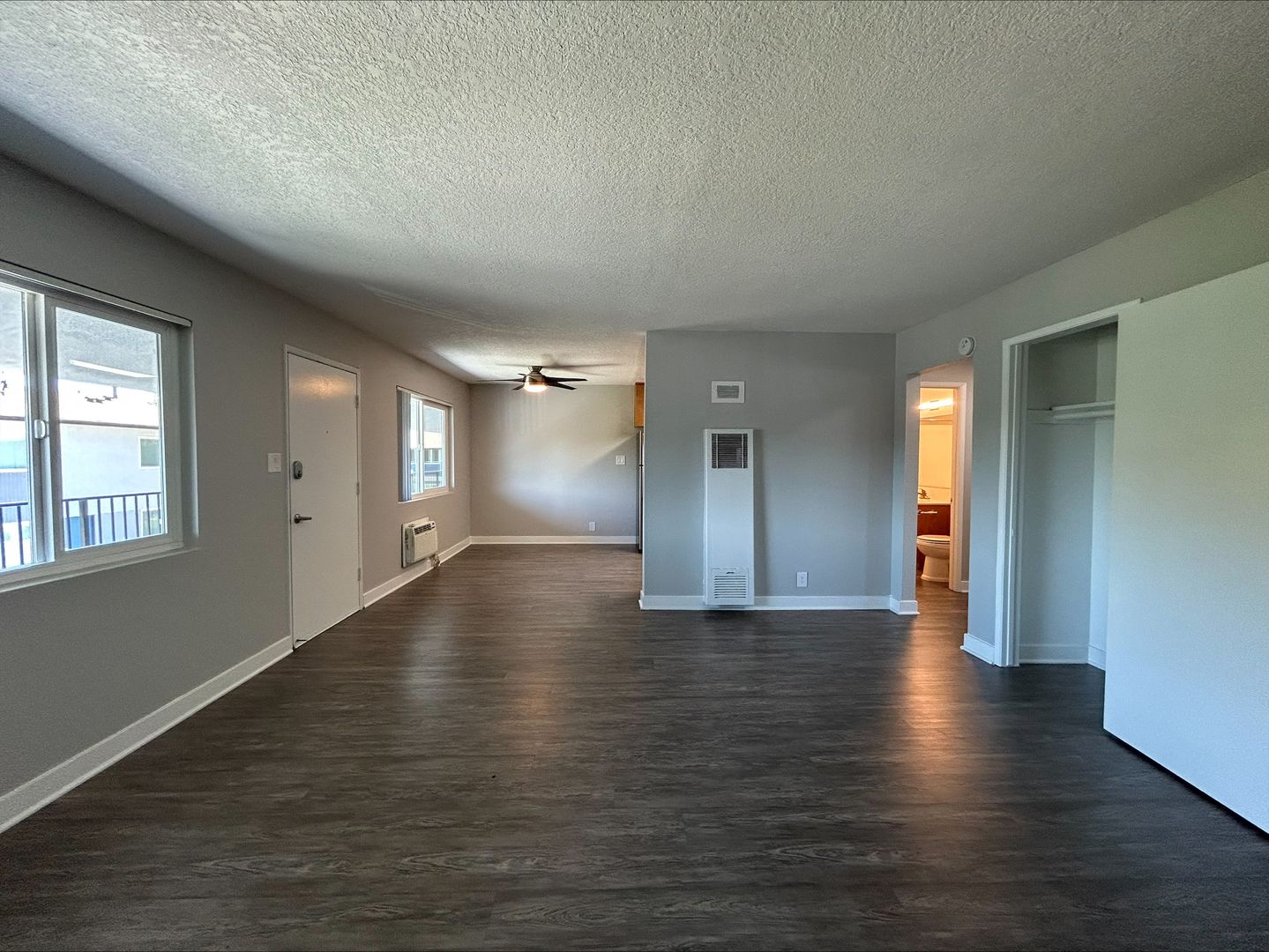 Long Beach Apartment: 1718 Ximeno Avenue