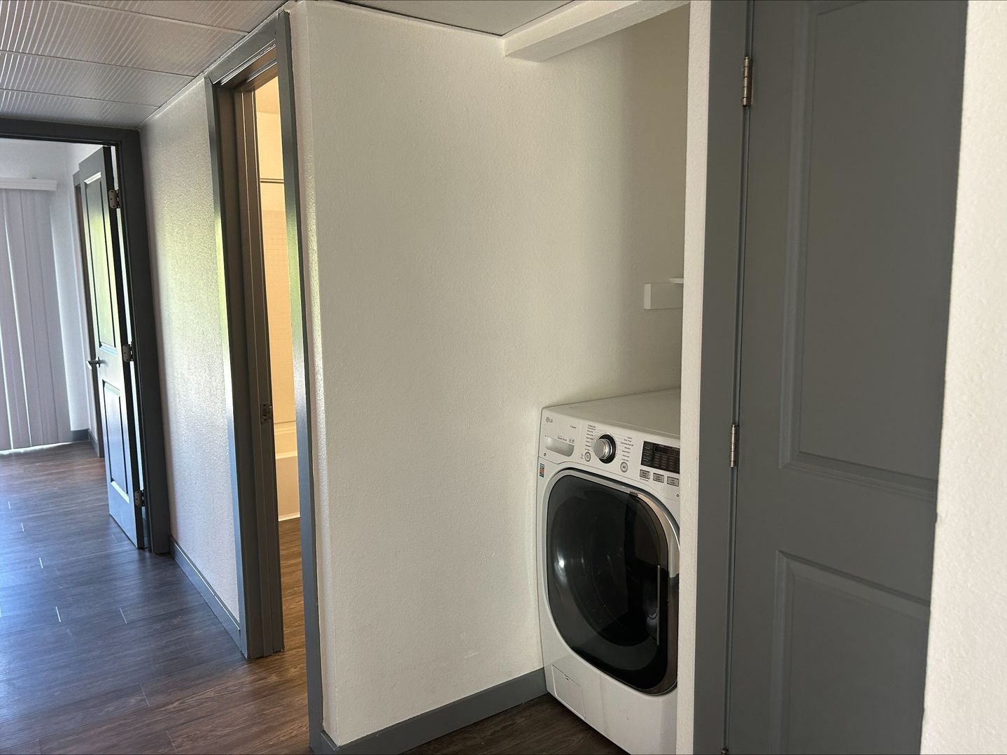 Fullerton Apartment: 2656 Associated Road