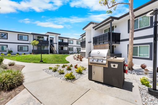 Surf House | Gold Coast | 2 Bed 2 Bath 2nd Floor – photo 1