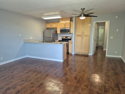 Summerwood | 2 Bed 1 Bath | Upstairs – photo 1