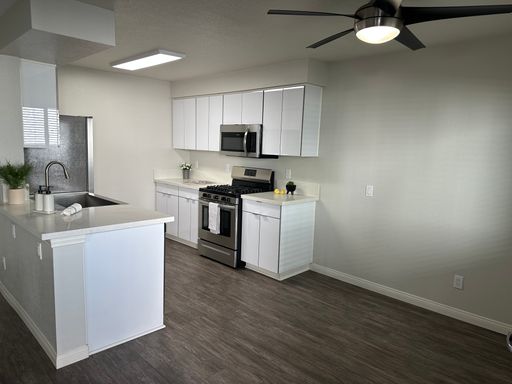 The 5800 | 2 Bed 1 Bath | Downstairs – photo 1