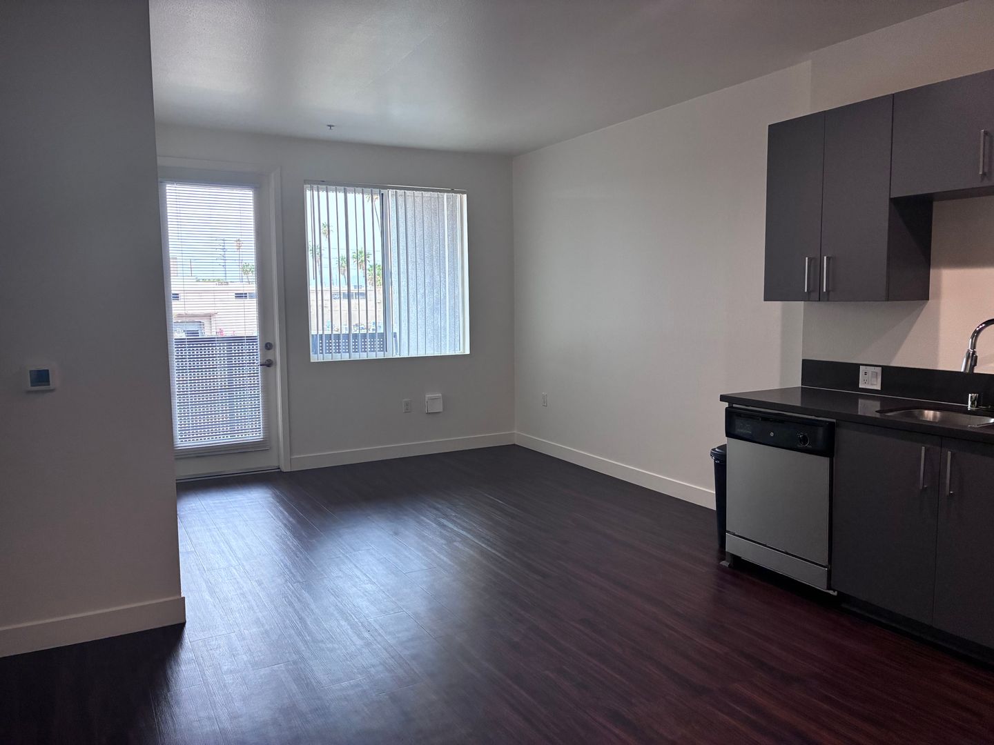 Riverside Apartment: 3050 Mission Inn Avenue