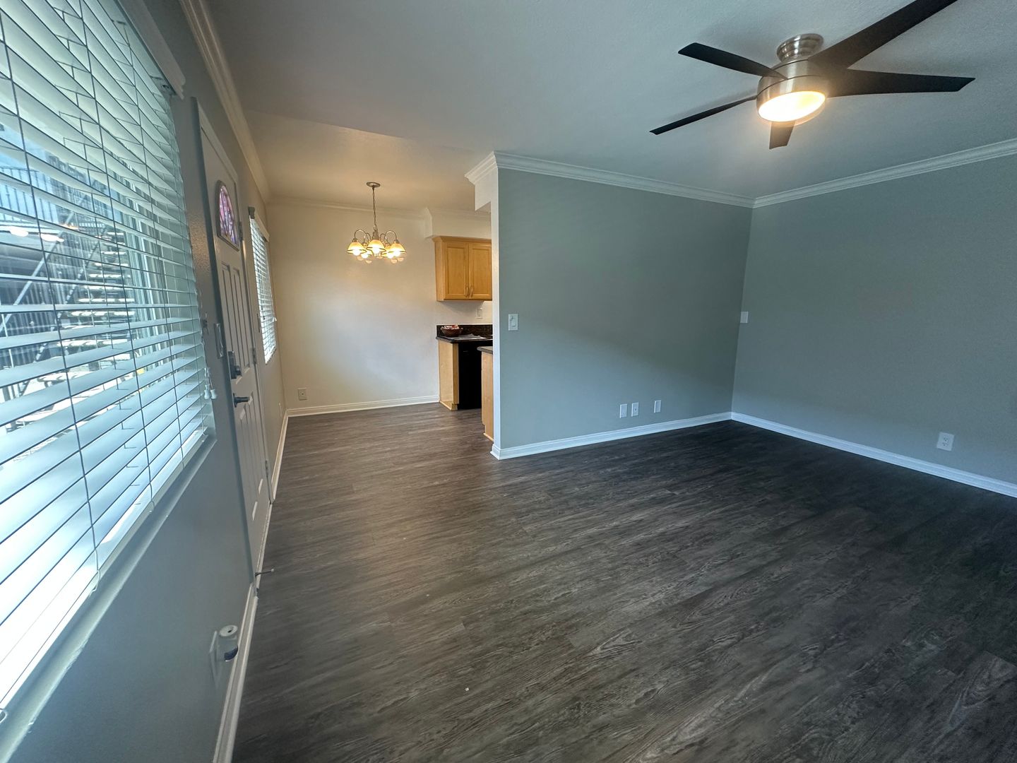 Paramount Apartment: 15940 Indiana Avenue