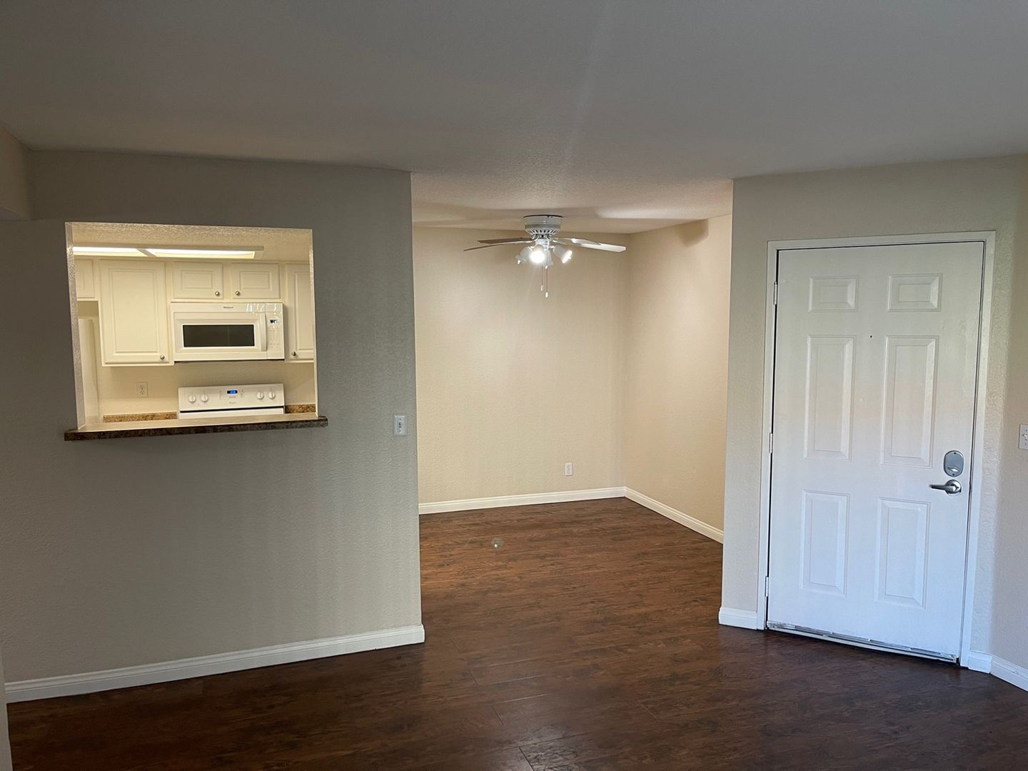 Riverside Apartment: 3957 Pierce Street