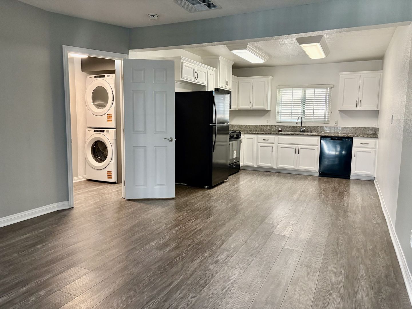 Bellflower Apartment: 16227 Eucalyptus