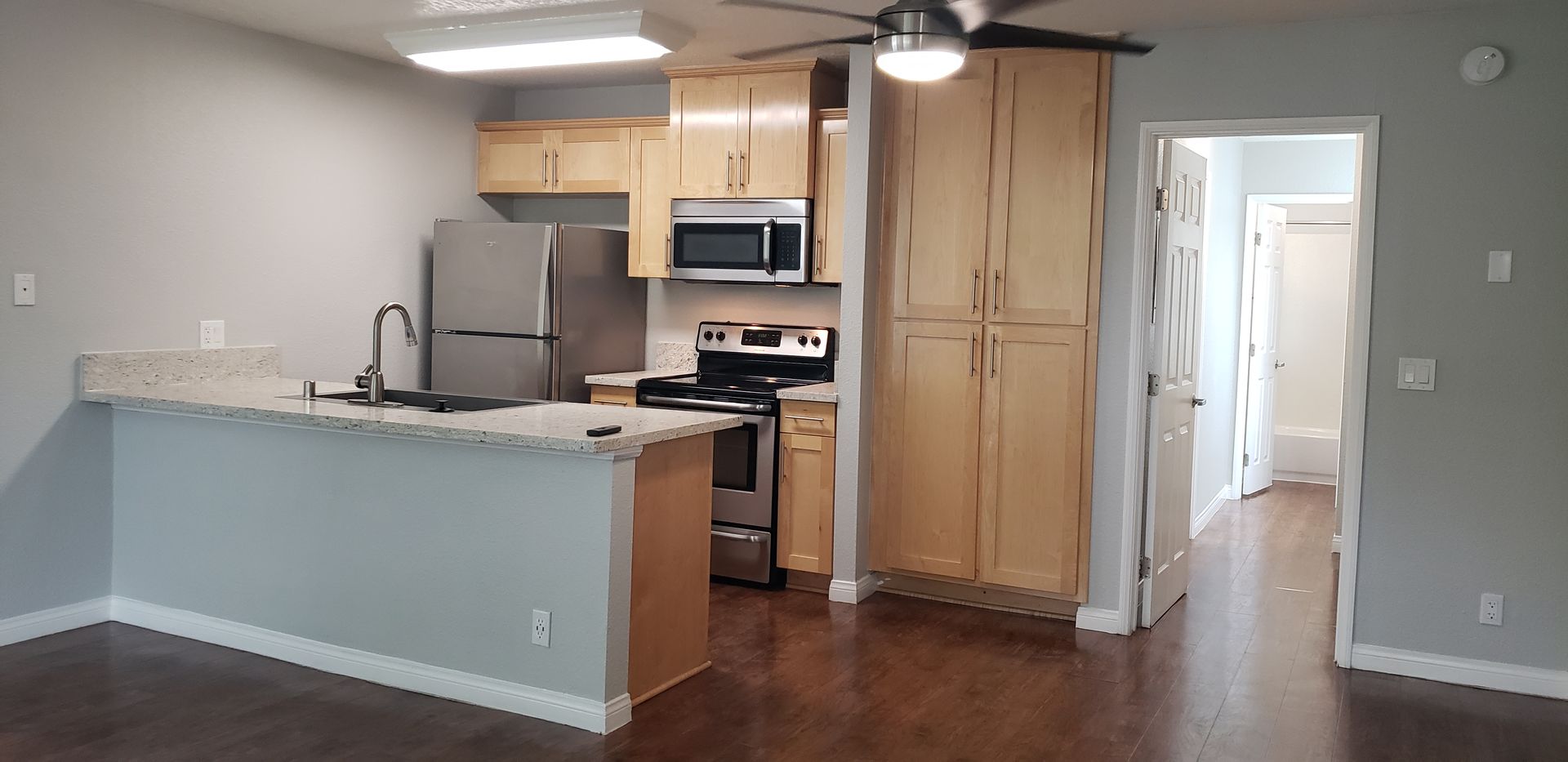 La Habra Apartment: 600 N. Harbor Blvd.