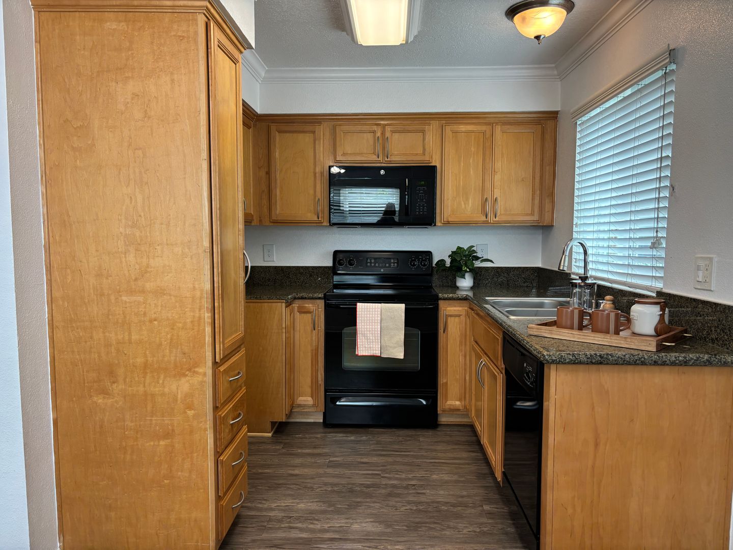 Fullerton Apartment: 1501 S. Highland Avenue