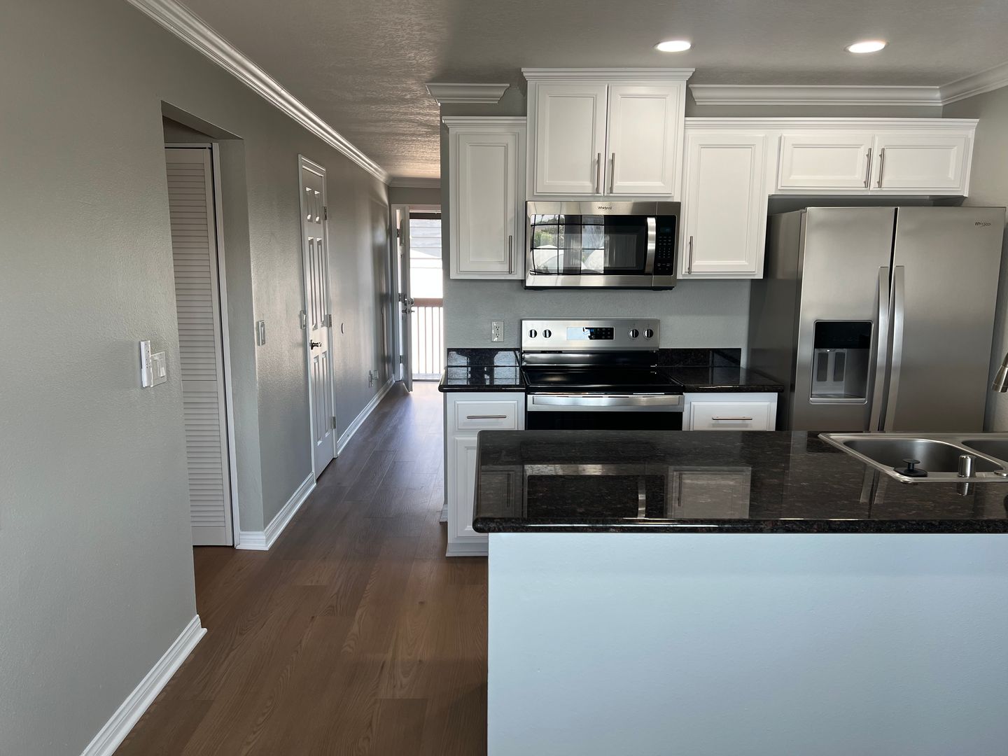 Anaheim Apartment: 2704 W. Ball Road