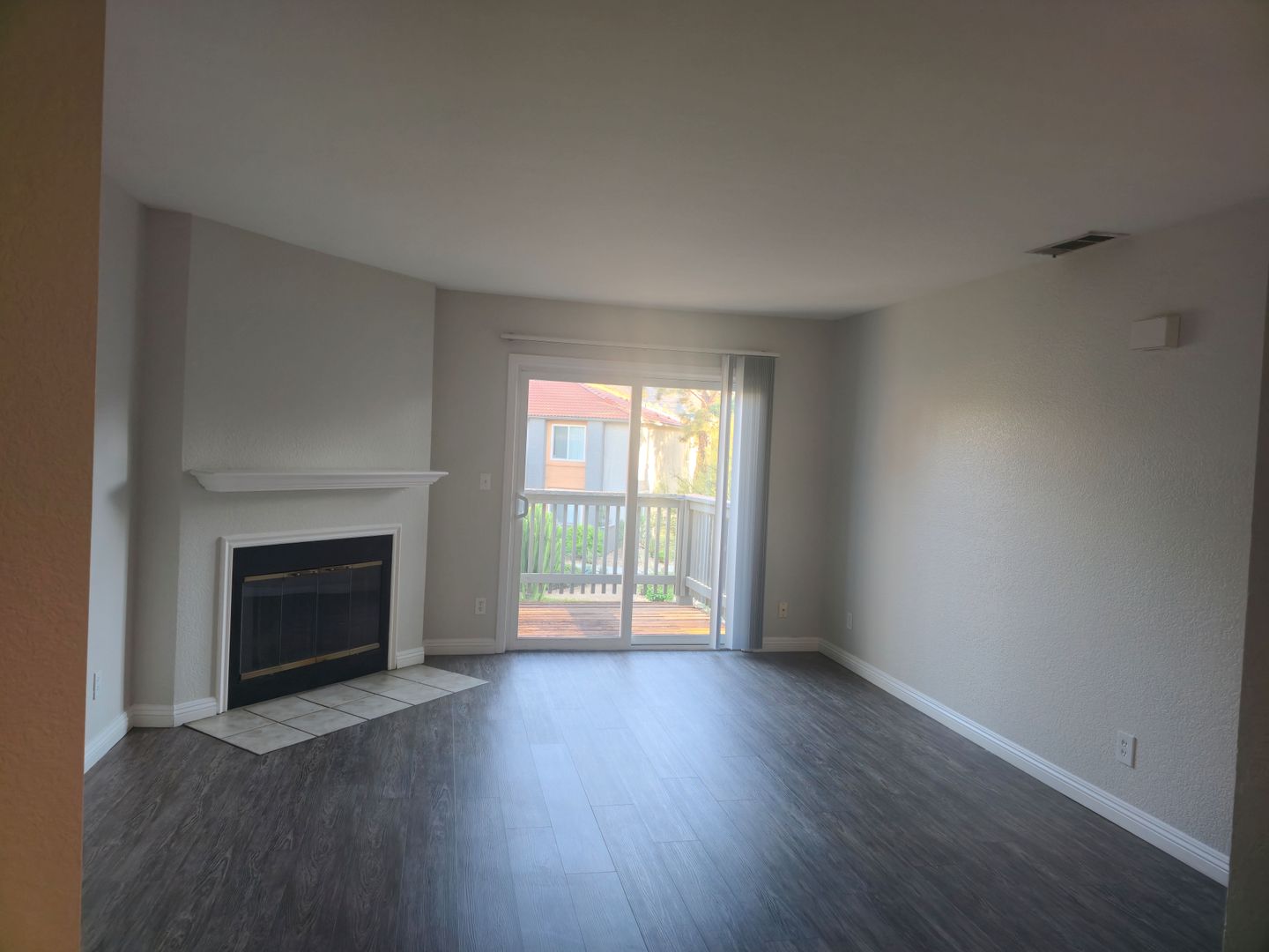 Riverside Apartment: 3957 Pierce Street