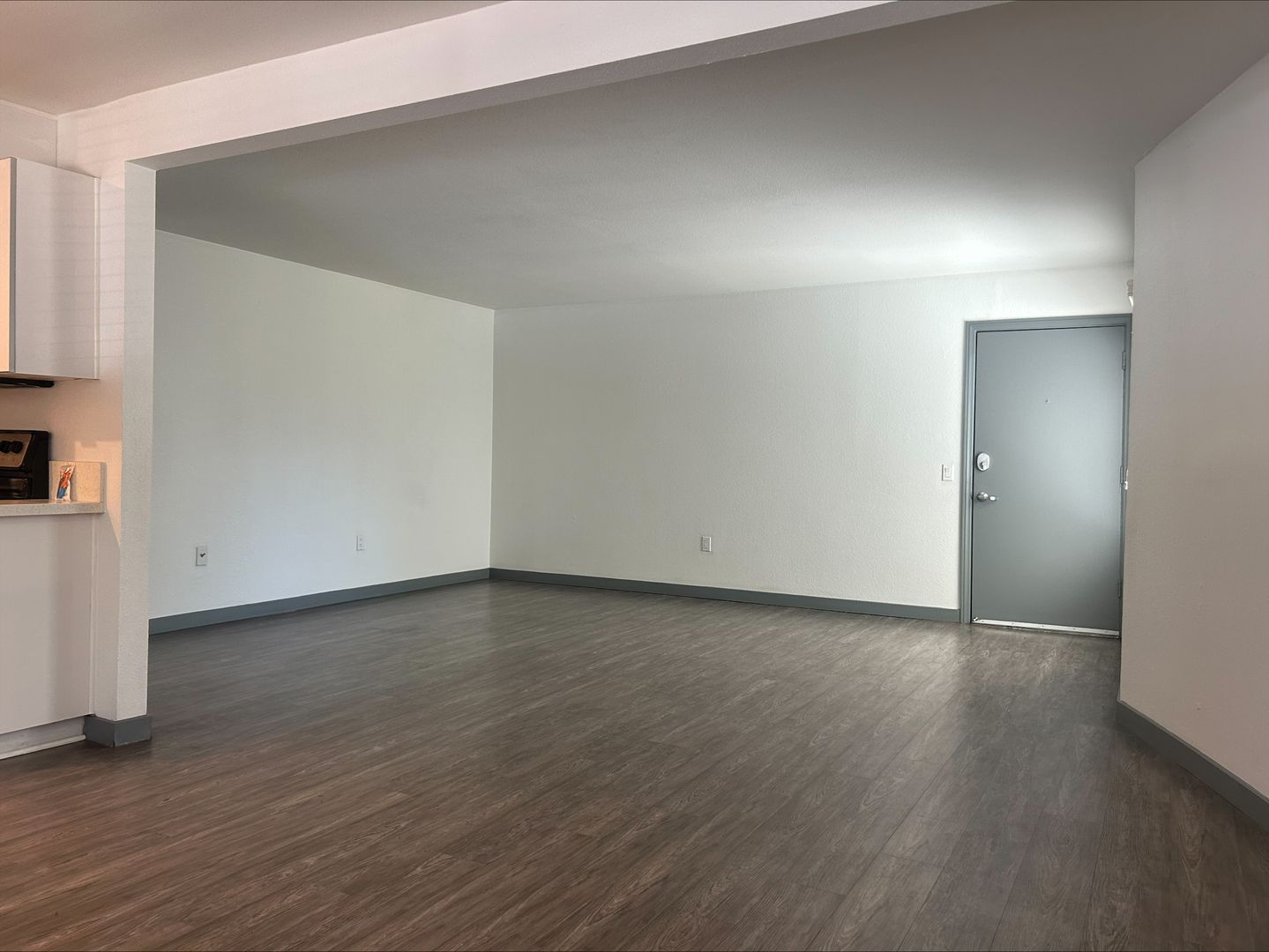 Fullerton Apartment: 2656 Associated Road