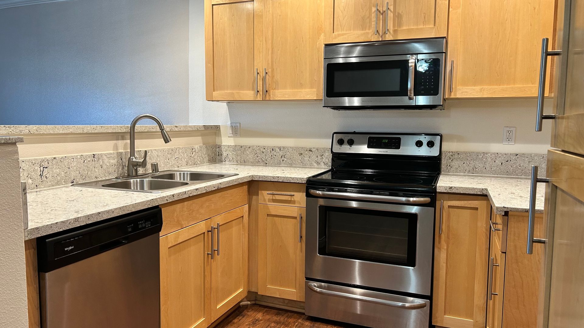 Anaheim Apartment: 2828 W. Ball Road